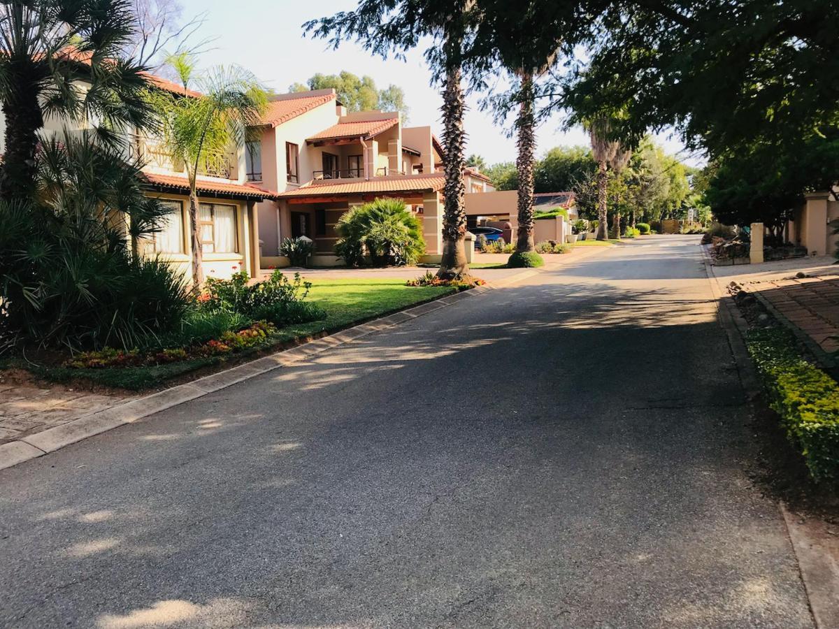 37 On Eagles Hotel Hartbeespoort Exterior foto