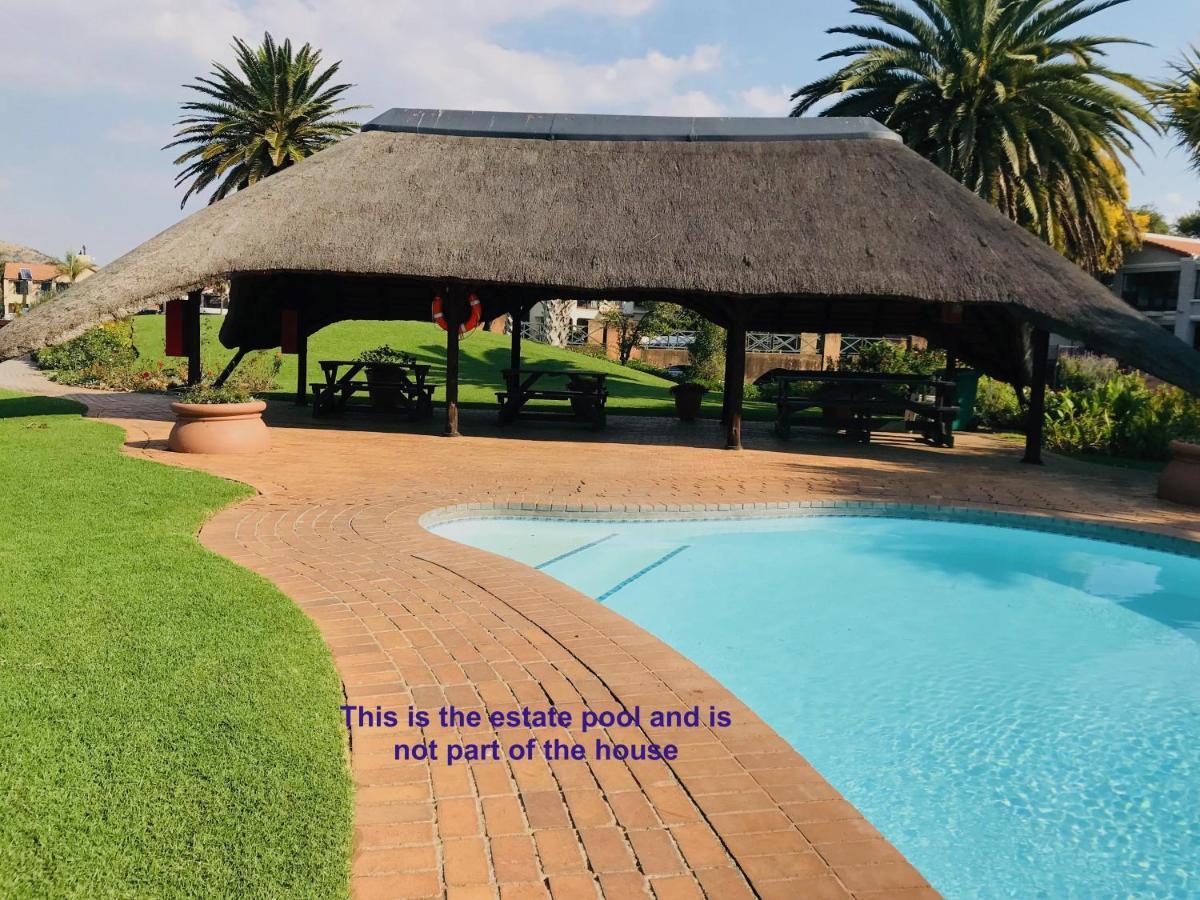 37 On Eagles Hotel Hartbeespoort Exterior foto