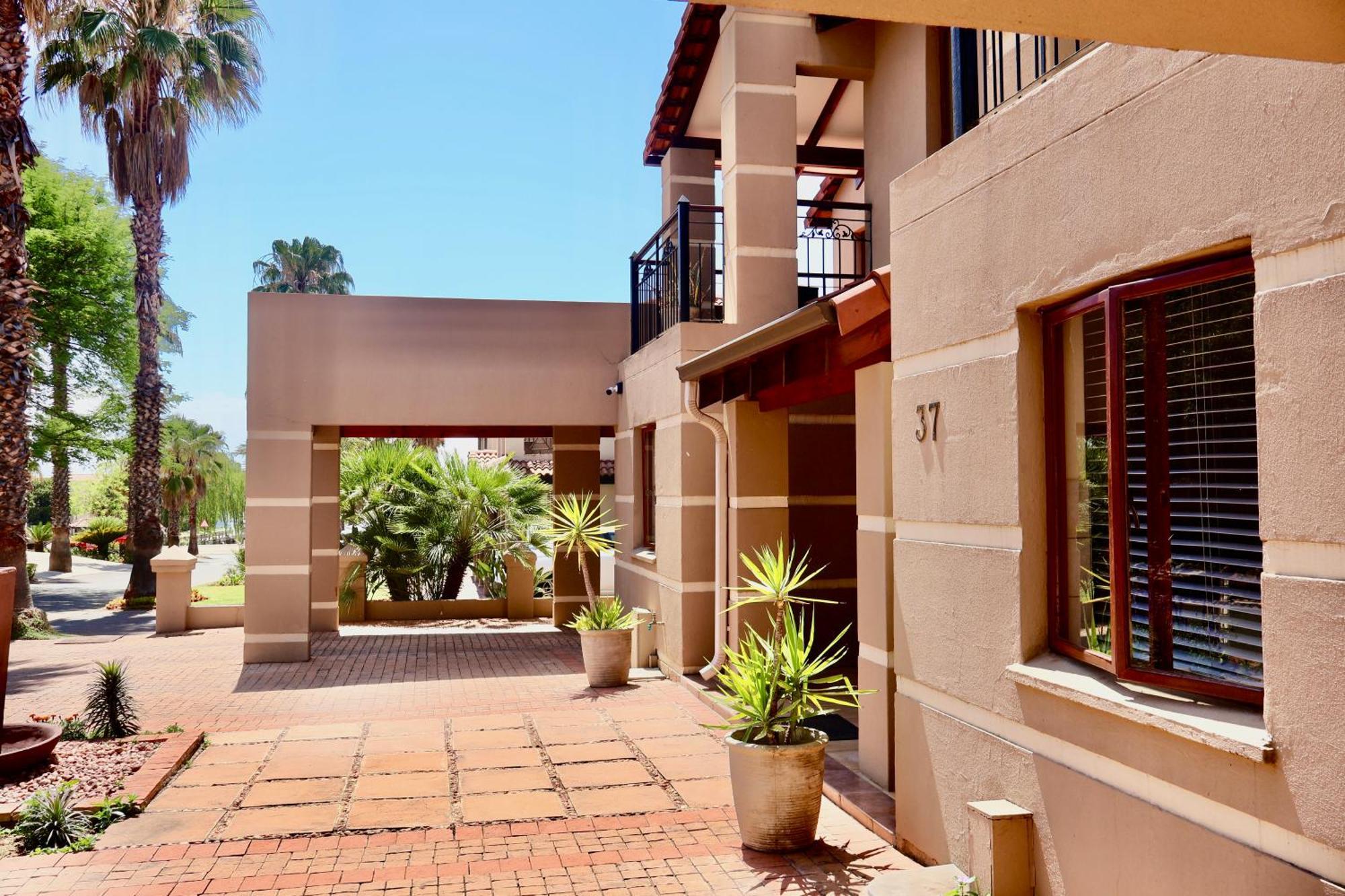 37 On Eagles Hotel Hartbeespoort Exterior foto