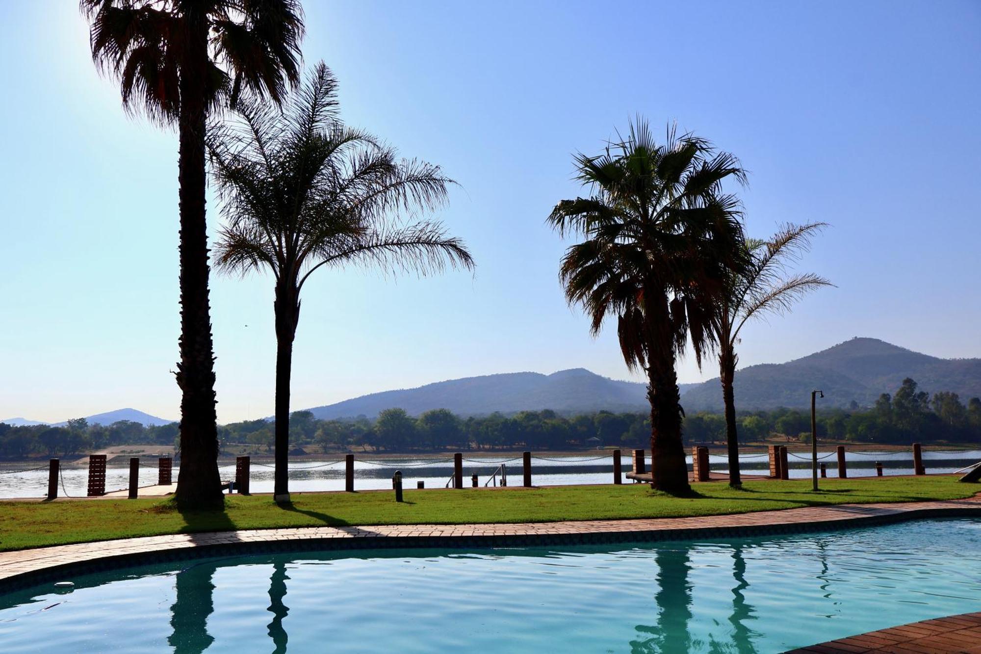 37 On Eagles Hotel Hartbeespoort Exterior foto
